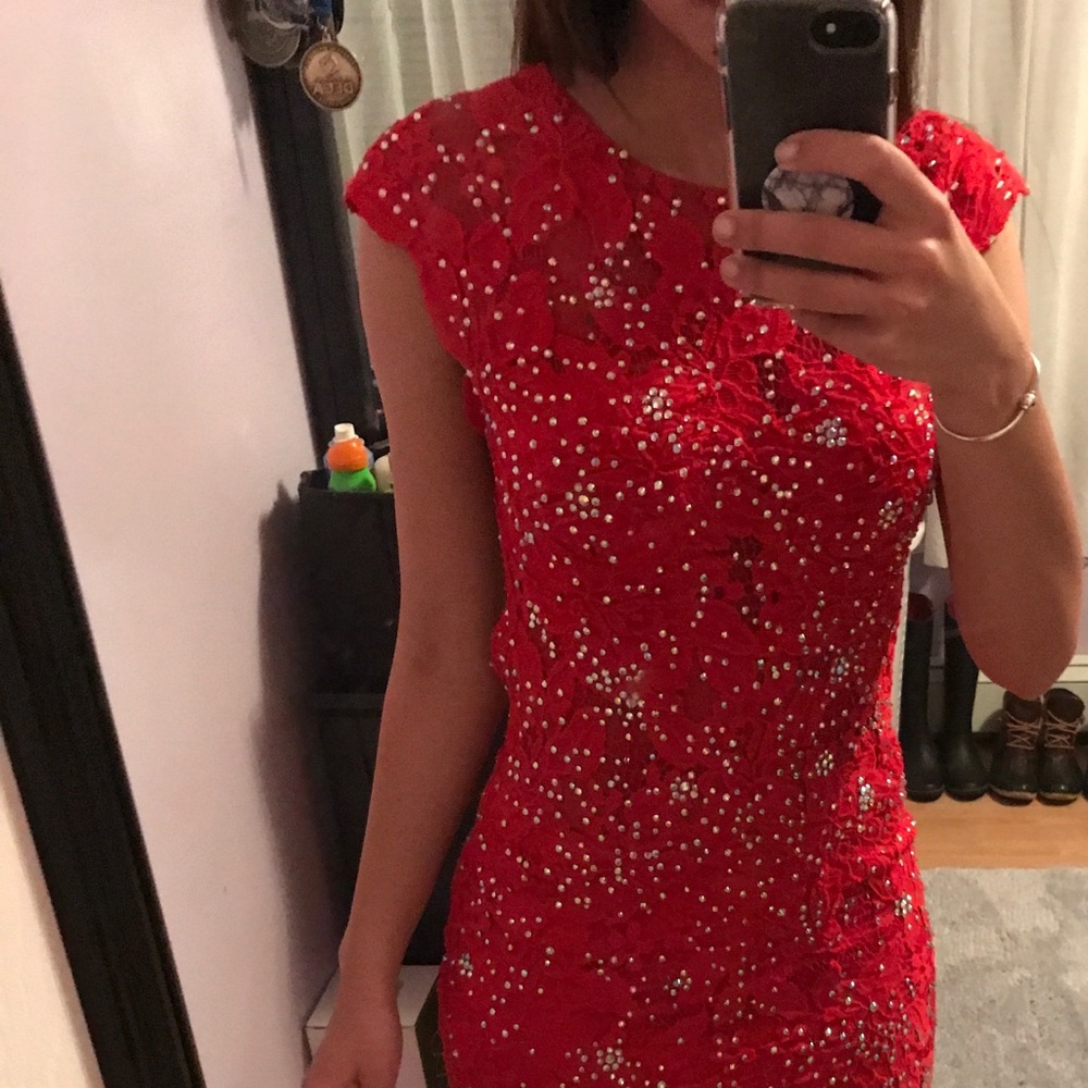 Red Lace Jovani Prom Dress - Picture 2 of 5
